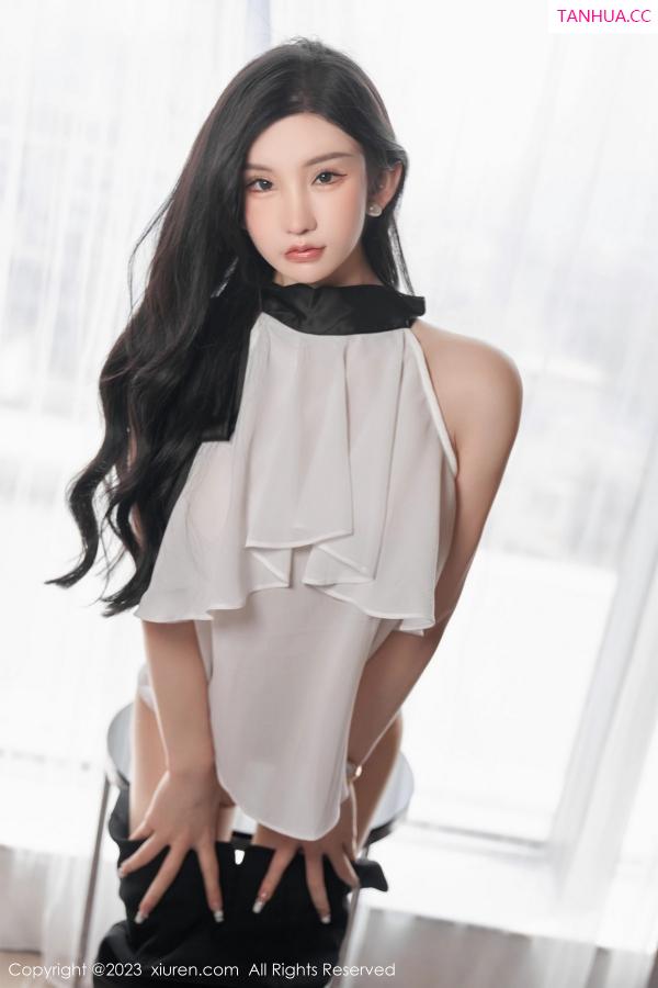 周于希dummy  [XiuRen]高清写真图 2023.03.17 No.6435 周于希Sally 美臀丝袜第34张图片